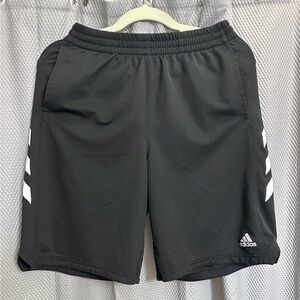Boys Adidas shorts 🩳